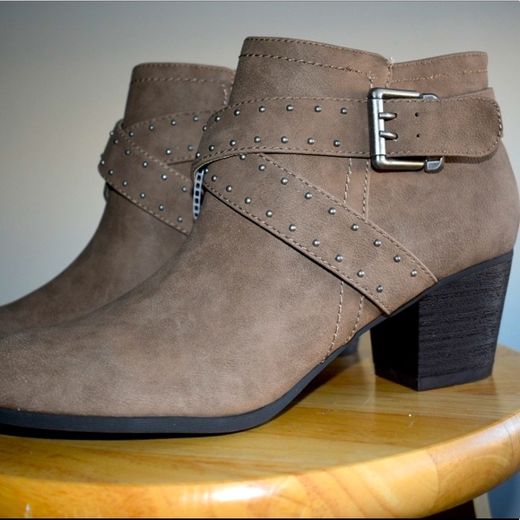 🆕Indigo Rd. Slaire Ankle Bootie- Woman’s sz 10 - Picture 1 of 10